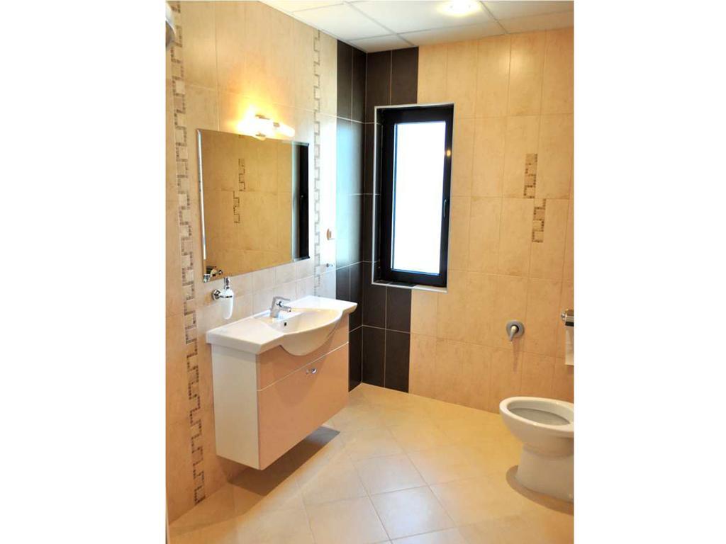 Yustina Villas Guest House Ustina Quarto foto